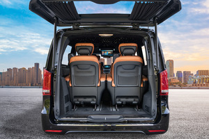 KLASSEN Mercedes-Benz V-Class VIP. V 300 - 4MATIC - VIP Business Interieur. MVMH_1567