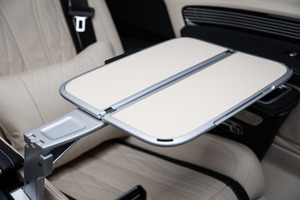 KLASSEN Mercedes-Benz V-Class VIP. V 300 | Rollende Luxus-Lounge: VIP VAN. MVV_1631-1