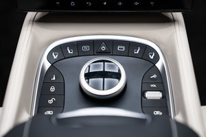 KLASSEN Mercedes-Benz V-Class VIP. V 300 | Rollende Luxus-Lounge: VIP VAN. MVV_1631-1