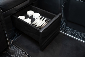 KLASSEN Mercedes-Benz V-Class VIP. V 300 | Luxury VIP First Class VAN. MVE_1_1675