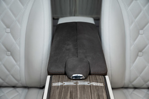 KLASSEN Mercedes-Benz V-Class VIP. V 300 | Luxury VIP First Class VAN. MVE_1639