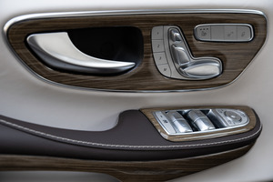 KLASSEN Mercedes-Benz V-Class VIP. V 300 | Luxury VIP First Class VAN. MVE_1611