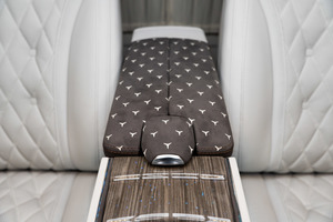 KLASSEN Mercedes-Benz V-Class VIP. V 300 | Luxury VIP First Class VAN. MVE_1611