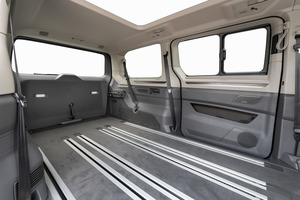 Volkswagen T7 Multivan Business - Luxury VIP Cars and Vans