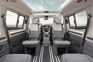 Volkswagen T7 Multivan Business - Luxury VIP Cars and Vans