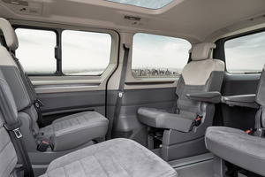 Volkswagen T7 Multivan Business - Luxury VIP Cars and Vans