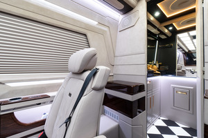 KLASSEN Mercedes-Benz Sprinter VIP. 519 LUXURY VIP BUS BAR TOILET. MSE_1575