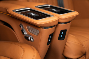 KLASSEN Mercedes-Benz V-Class VIP. V 300 - 4MATIC - VIP Business Interieur. MVMH_1657