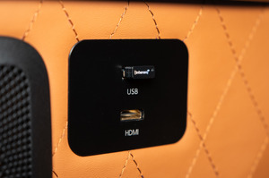 KLASSEN Mercedes-Benz V-Class VIP. V 300 - 4MATIC - VIP Business Interieur. MVMH_1657