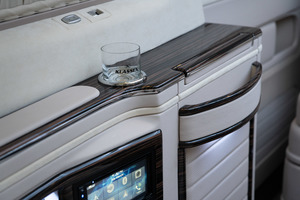 KLASSEN Mercedes-Benz V-Class VIP. V 300 | KLASSEN First Class VIP VAN. MVTM_1475
