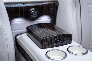 KLASSEN Mercedes-Benz V-Class VIP. V 300 | KLASSEN First Class VIP VAN. MVTM_1475