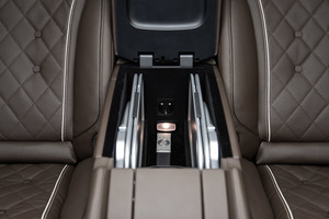 KLASSEN Mercedes-Benz V-Class VIP. V300 - Luxury VIP Conversion Auto Design. MVV_1471