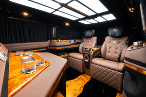 KLASSEN Mercedes-Benz V-Class VIP. V 300 - 2024 - Luxury V-Class VIP VAN. MVE_1616