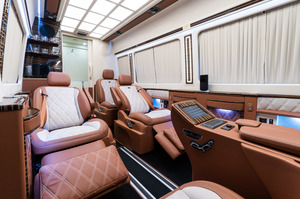 KLASSEN Mercedes-Benz Sprinter VIP. 519 LUXURY VIP BUS BAR TOILET. MSTM_1483