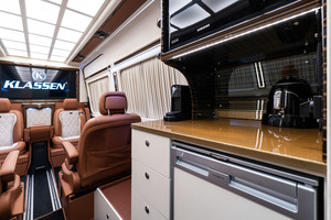 KLASSEN Mercedes-Benz Sprinter VIP. 519 LUXURY VIP BUS BAR TOILET. MSTM_1483