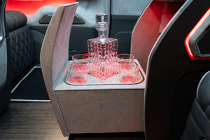 KLASSEN Mercedes-Benz V-Class VIP. V 300 | Luxury VIP First Class VAN. MVE_1659