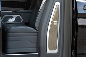 KLASSEN Mercedes-Benz V-Class VIP. V 300 | Luxury VIP First Class VAN. MVE_1659
