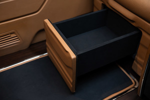 KLASSEN Mercedes-Benz V-Class VIP. V 300 | Luxury VIP First Class VAN. MVE_1641