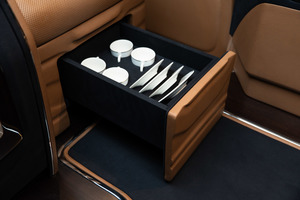 KLASSEN Mercedes-Benz V-Class VIP. V 300 | Luxury VIP First Class VAN. MVE_1641