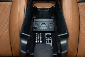 KLASSEN Mercedes-Benz V-Class VIP. V 300 | Luxury VIP First Class VAN. MVE_1641