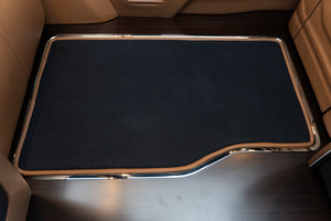 KLASSEN Mercedes-Benz V-Class VIP. V 300 | Luxury VIP First Class VAN. MVE_1641