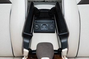 KLASSEN Mercedes-Benz V-Class VIP. V300 | 2024 - Luxury VIP First Class VAN. MVE_1677