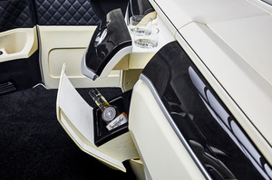 KLASSEN Mercedes-Benz V-Class VIP. V 300 | KLASSEN Luxury VIP Cars and Vans. MVV_1428