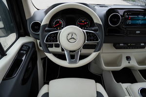 KLASSEN Mercedes-Benz Sprinter VIP. 319 Business Luxury BUS VIP 7+1+1 w907. MSV_1442