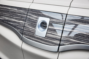 KLASSEN Mercedes-Benz V-Class VIP. V 300 d | KLASSEN Luxury VIP Cars and Va. MVA1_1401