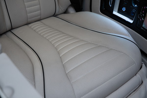 Mercedes-Benz V-Class V 300 | VIP Business VAN Luxury Edition