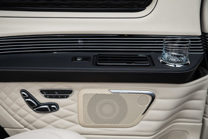 KLASSEN Mercedes-Benz V-Class VIP. V 300 Luxury VIP Business VAN - 2024. MVV_1662