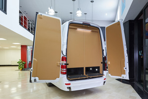 KLASSEN Mercedes-Benz Sprinter VIP. 519 & 319 KLASSEN VIP KING VAN. MSD_9215