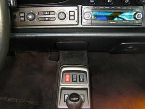 Porsche 993 911 TARGA TIP S 1.HAND!UNFALLFREI!C-DATA 2+! (Bild 28)