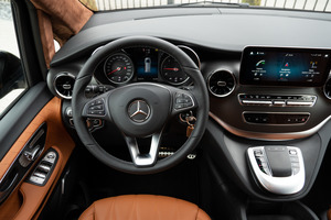 KLASSEN Mercedes-Benz V-Class VIP. V 300 d 4MATIC - Business Plus Interieur. MVMH_1485