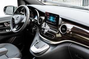 KLASSEN Mercedes-Benz V-Class VIP. V 300 | KLASSEN Luxury VIP Cars and Vans. MVV_1439
