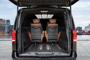 KLASSEN Mercedes-Benz V-Class VIP. V 300 - Sondermodell VIP EDITION 2023. MVMH_1517