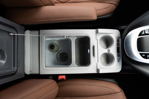 KLASSEN Mercedes-Benz V-Class VIP. V 300 - Sondermodell VIP EDITION 2023. MVMH_1517