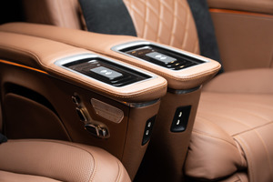 KLASSEN Mercedes-Benz V-Class VIP. V 300 - Sondermodell VIP EDITION 2023. MVMH_1517