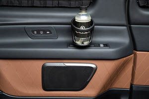 KLASSEN Mercedes-Benz V-Class VIP. V 300 - Sondermodell VIP EDITION 2023. MVMH_1517