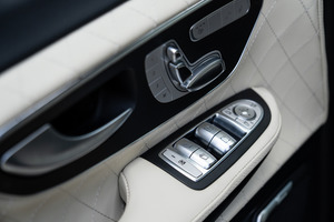 KLASSEN Mercedes-Benz V-Class VIP. V 300 - 4MATIC VIP Avantgarde Interieur. MVMH_1570