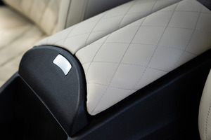 KLASSEN Mercedes-Benz V-Class VIP. V 300 - 4MATIC VIP Avantgarde Interieur. MVMH_1570
