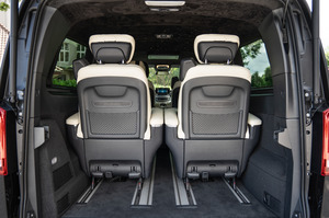 KLASSEN Mercedes-Benz V-Class VIP. V 300 - 4MATIC VIP Avantgarde Interieur. MVMH_1570