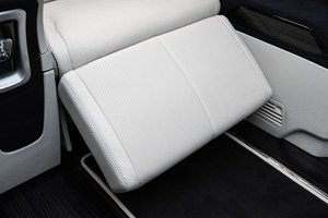 KLASSEN Mercedes-Benz V-Class VIP. V 300 | Luxury VIP First Class VAN. MVE_1_1660