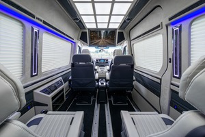 KLASSEN Mercedes-Benz Sprinter VIP. 319 Business Luxury BUS VIP 7+1+1 w907. MSV_1430