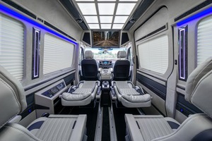 KLASSEN Mercedes-Benz Sprinter VIP. 319 Business Luxury BUS VIP 7+1+1 w907. MSV_1430
