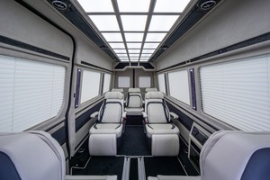 KLASSEN Mercedes-Benz Sprinter VIP. 319 Business Luxury BUS VIP 7+1+1 w907. MSV_1430