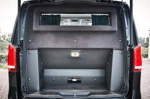 KLASSEN Mercedes-Benz V-Class VIP. V 300 d | GEPANZERT | Armored B6 / VR9. MVD_1357