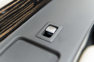 KLASSEN Mercedes-Benz V-Class VIP. V 300 | KLASSEN Luxury VIP Cars and Vans. MVV_1449