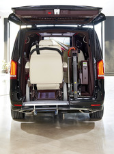 KLASSEN Mercedes-Benz V-Class VIP. V 300 d | Luxury VIP Van with Wheelchair. MVD_9041