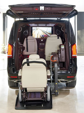 KLASSEN Mercedes-Benz V-Class VIP. V 300 d | Luxury VIP Van with Wheelchair. MVD_9041
